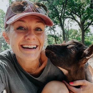 Meet your Posher, Brittney